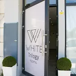 White Trilogy Bed & Breakfast 4*
