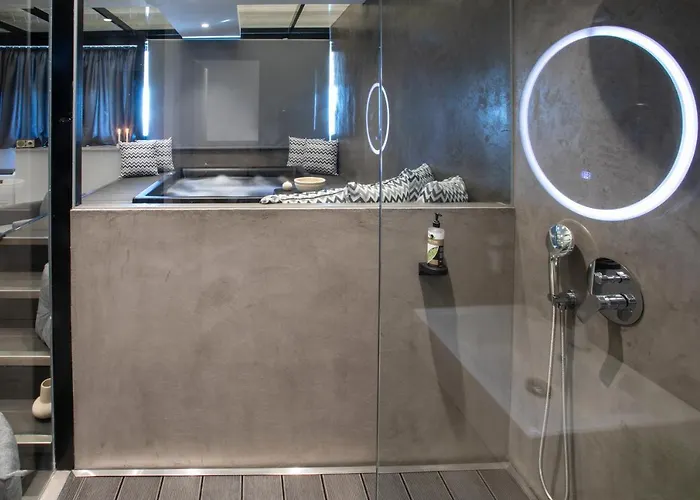 White Trilogy Alojamento de Acomodação e Pequeno-almoço 4*