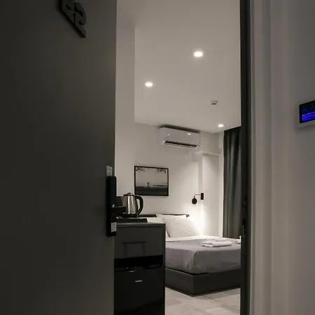 Bed & Breakfast White Trilogy