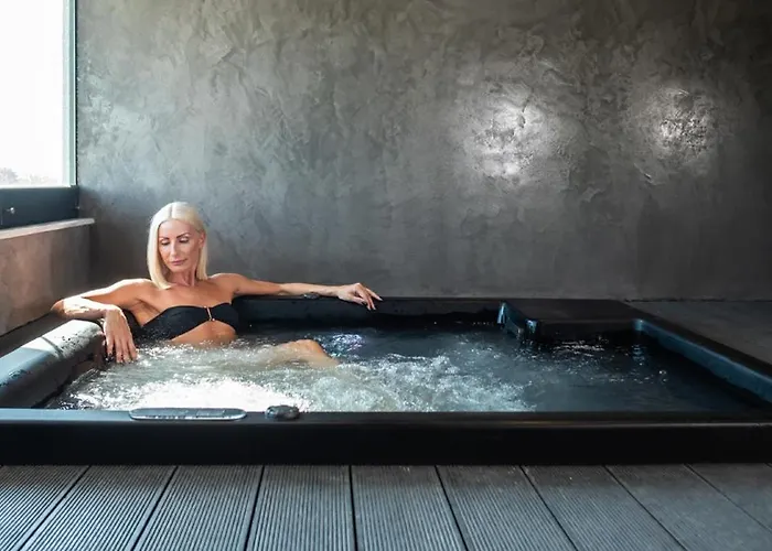 Bed & Breakfast White Trilogy