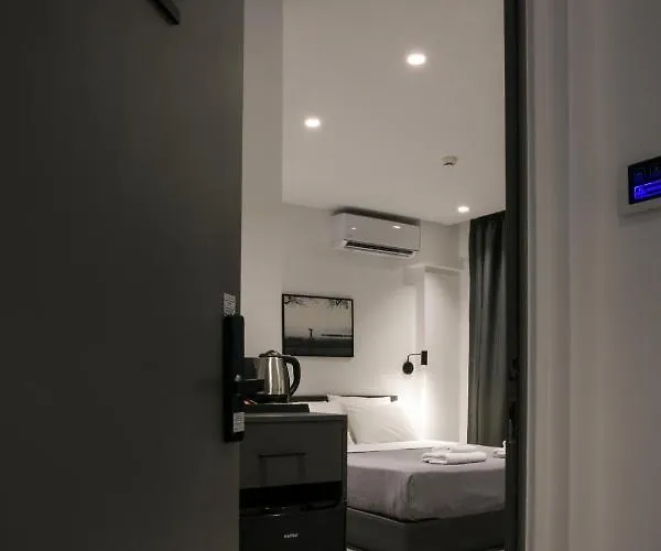 Bed and breakfast White Trilogy