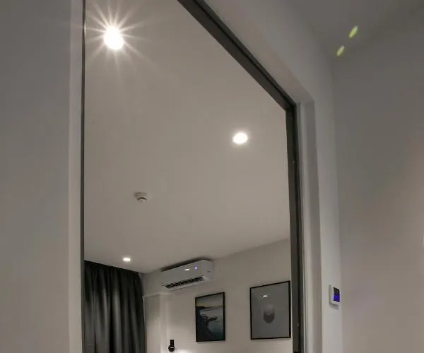 Bed and breakfast White Trilogy