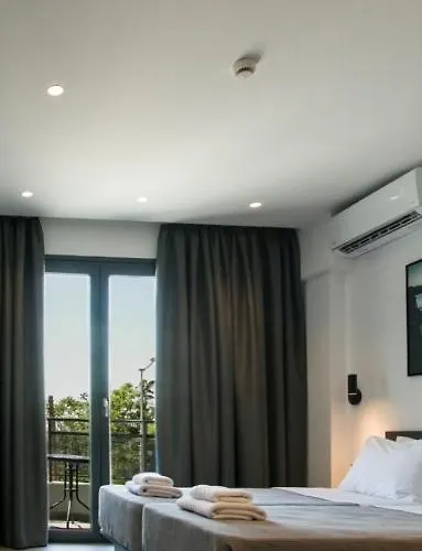 White Trilogy Bed and breakfast